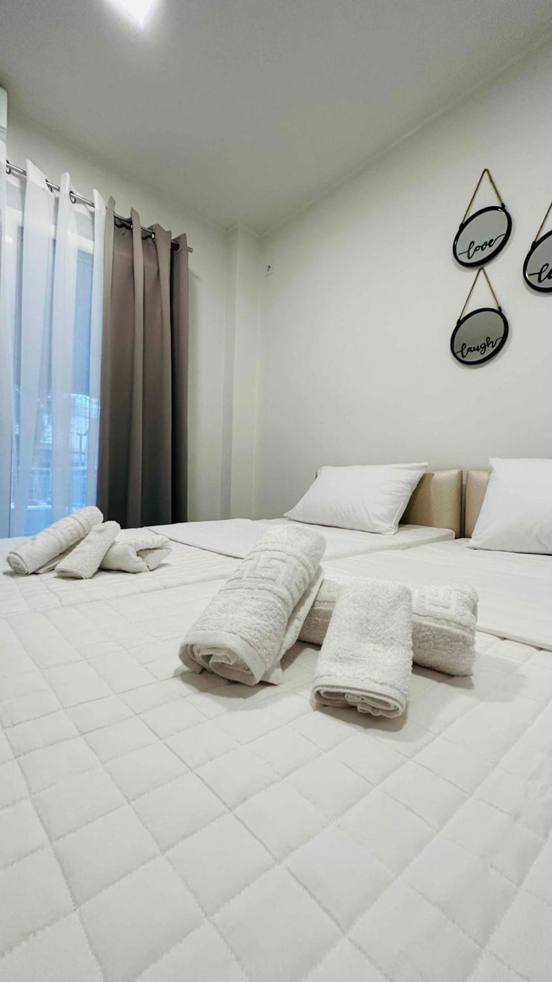 Kris Boy Apartment Athens Ngoại thất bức ảnh